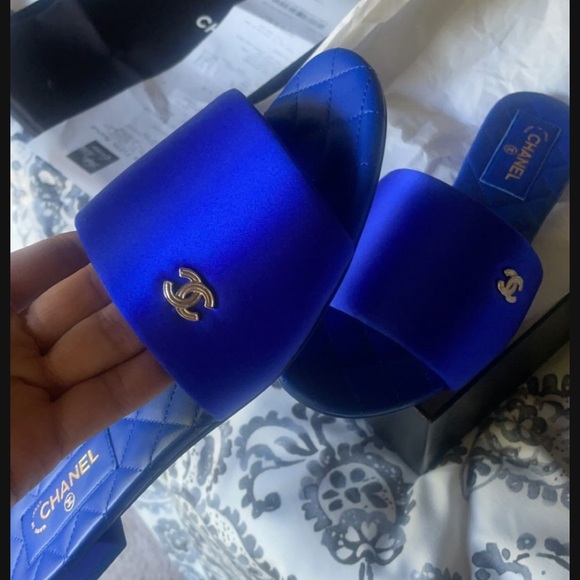 CHANEL Blue Sandals - Picture 3 of 3